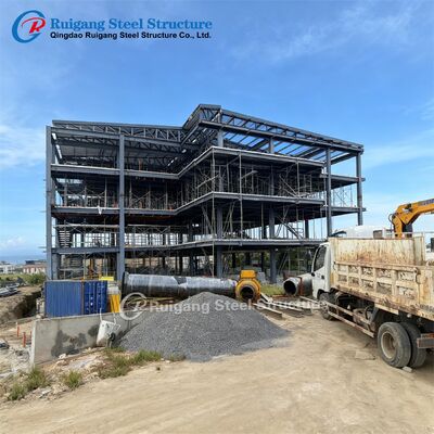 Многоэтажное высотное здание со стальным каркасом